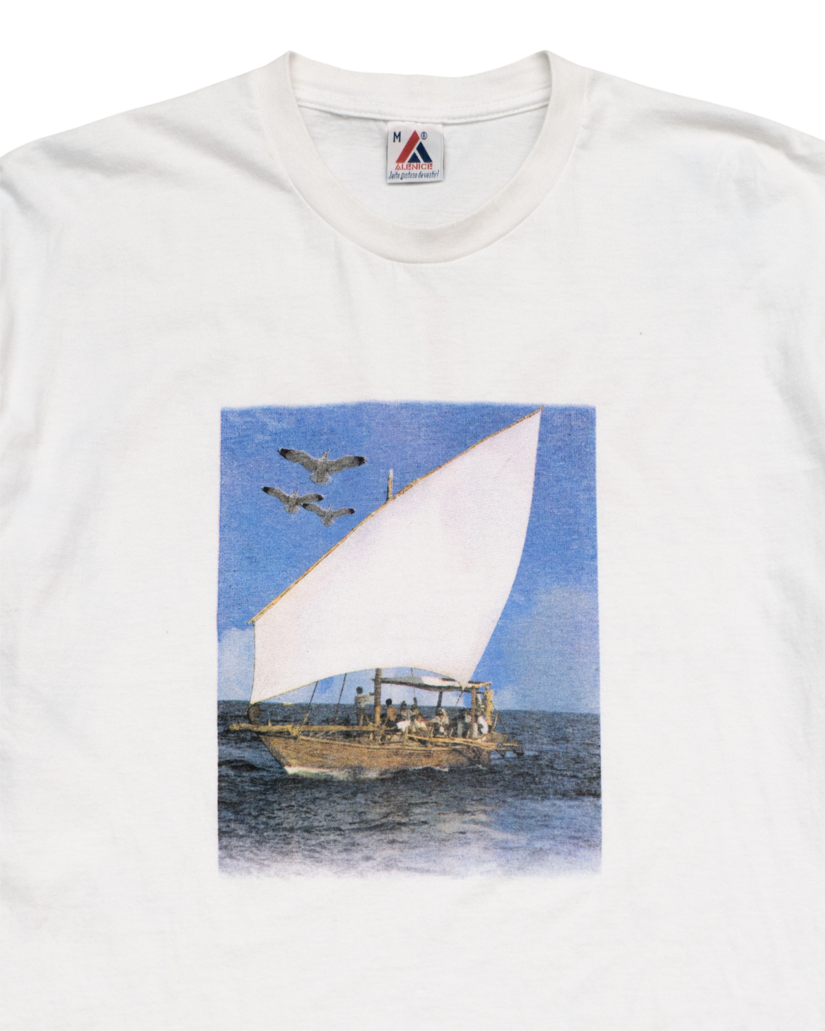 KUWAIT DUTY FREE T-SHIRT (USED)