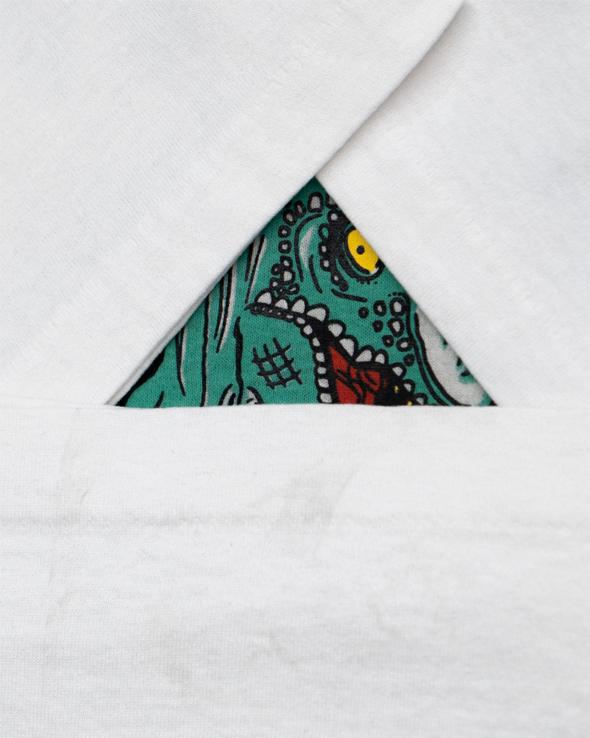 L' INVASION DINOSAURES T-SHIRT (USED)