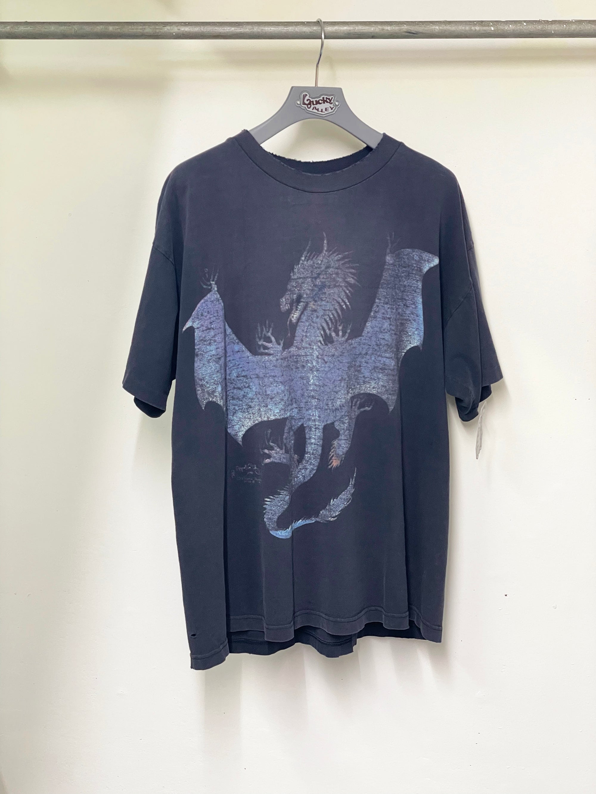 DRAGON T-SHIRT (USED)