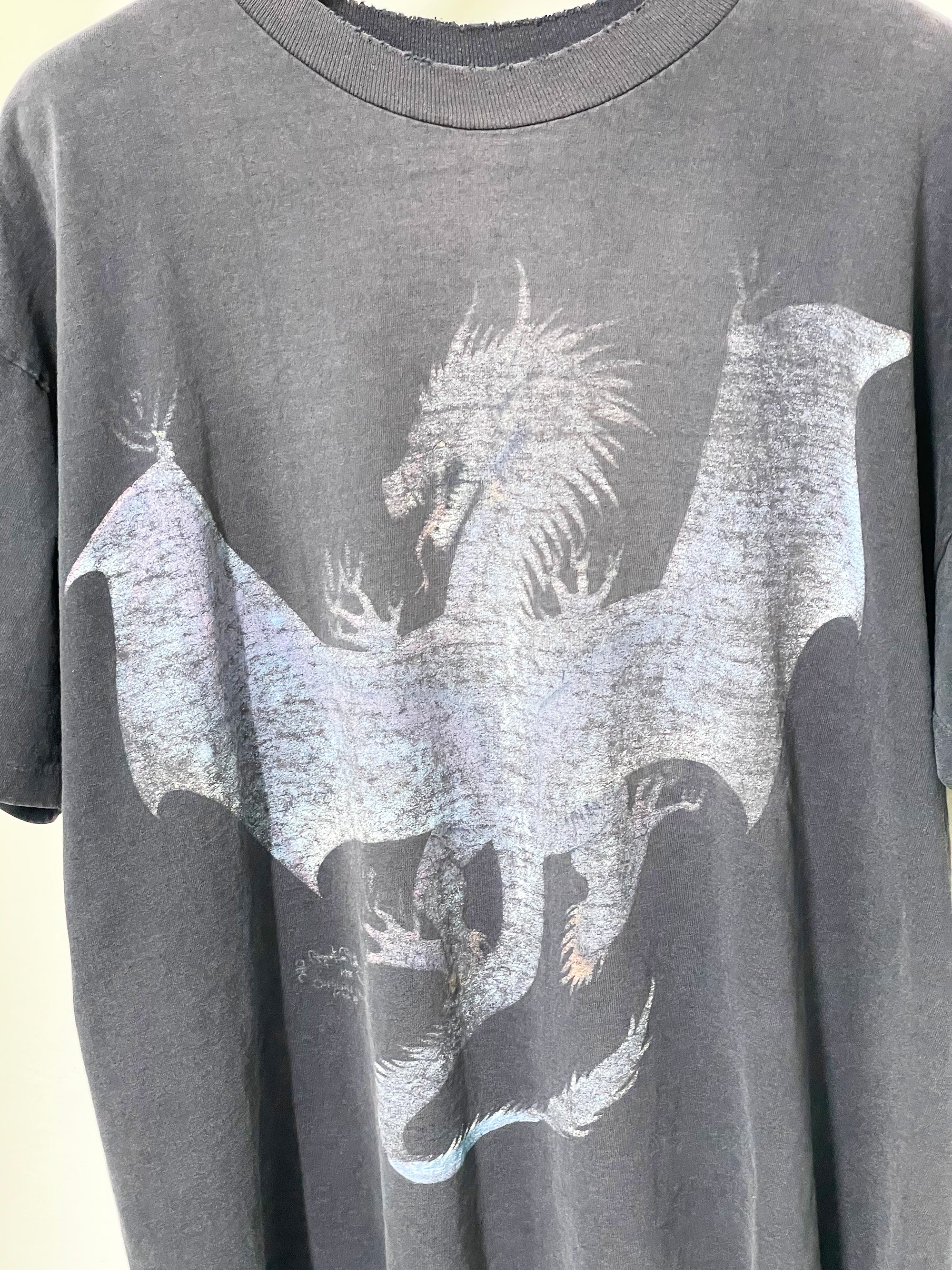 DRAGON T-SHIRT (USED)