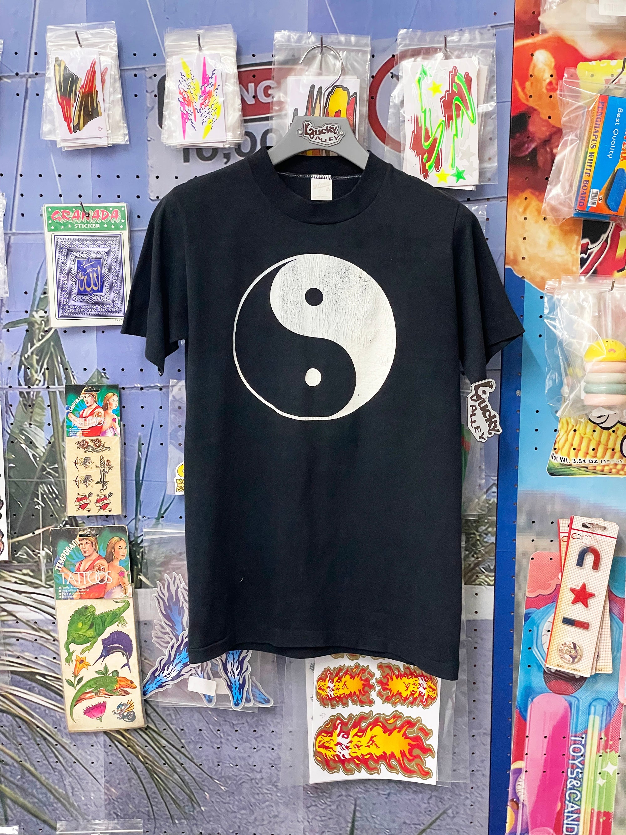 YIN & YANG T-SHIRT (USED)