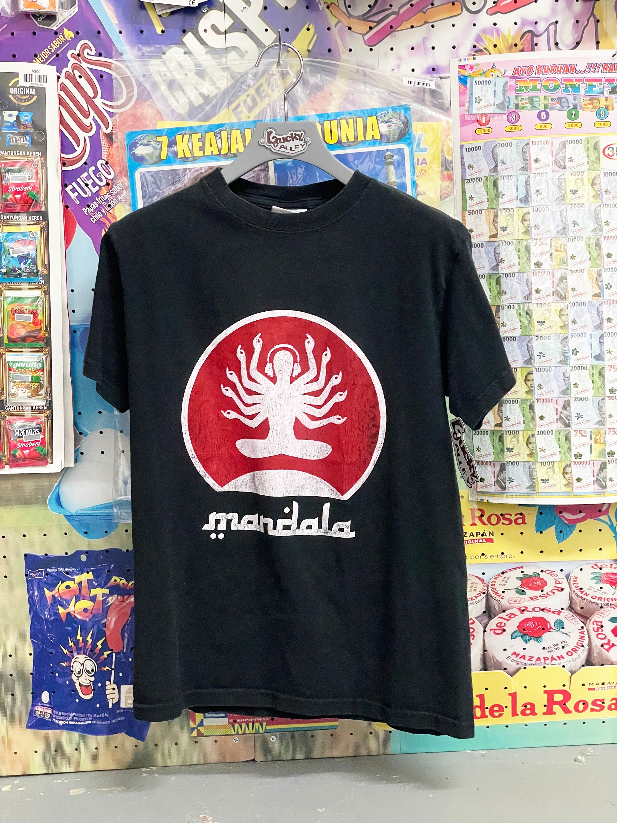 MANDALA T-SHIRT (USED)