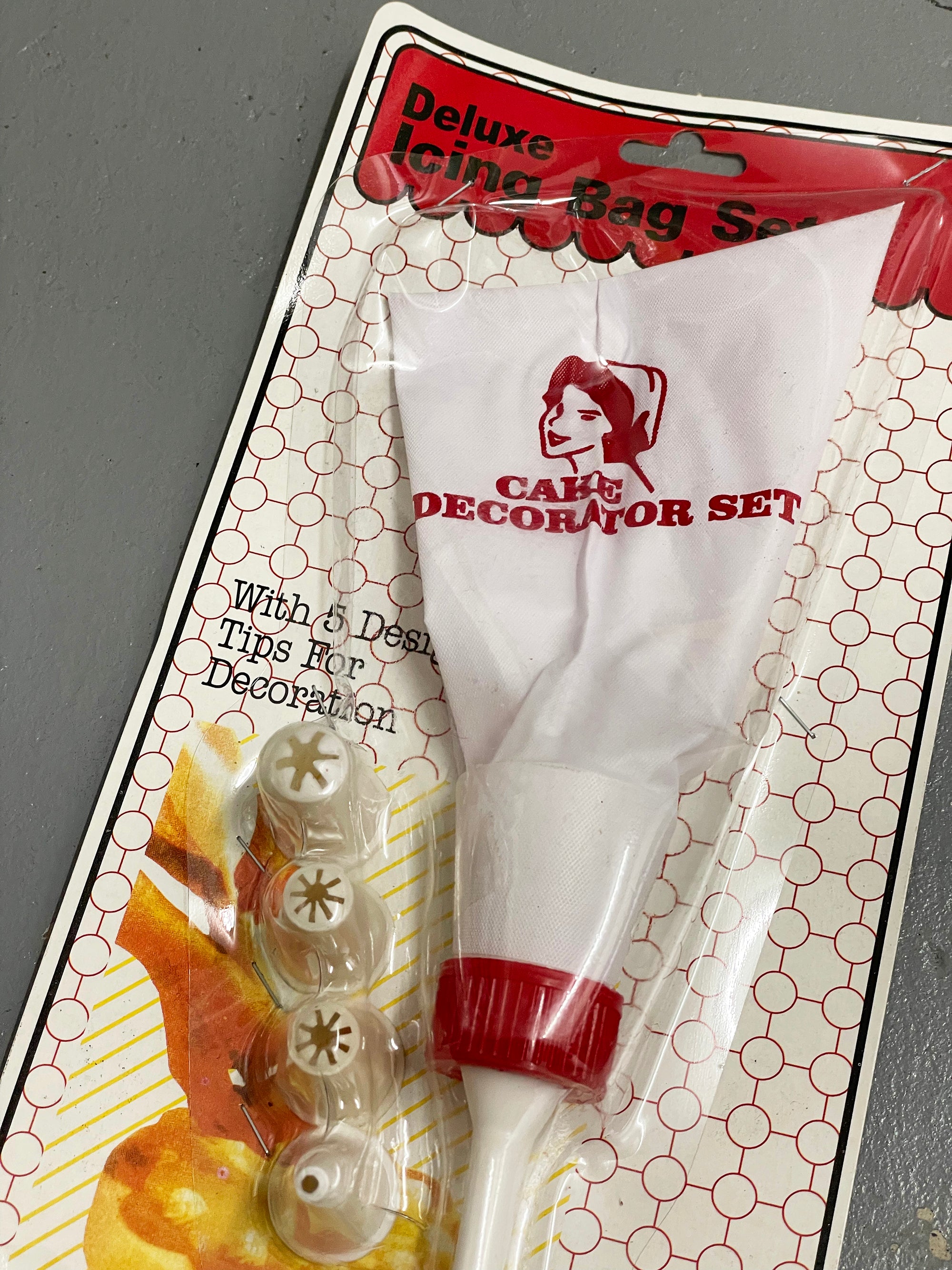 Cake Decorator Set