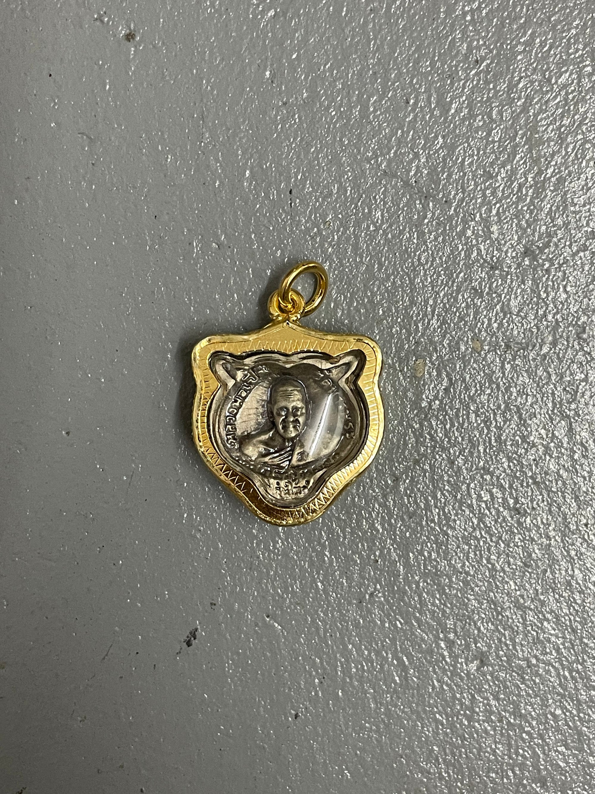 Phrakhrueang  Tiger Bronze