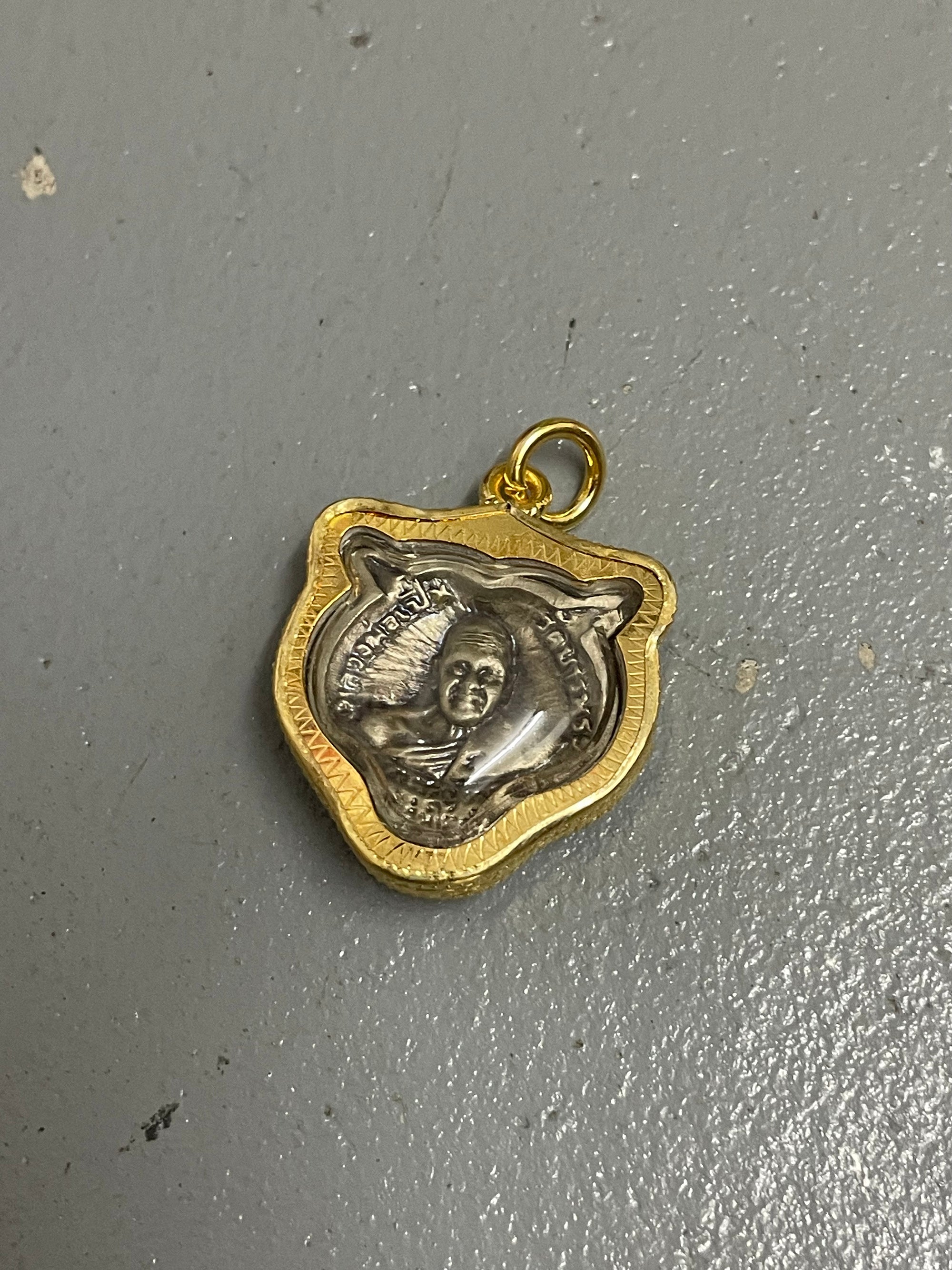 Phrakhrueang  Tiger Bronze