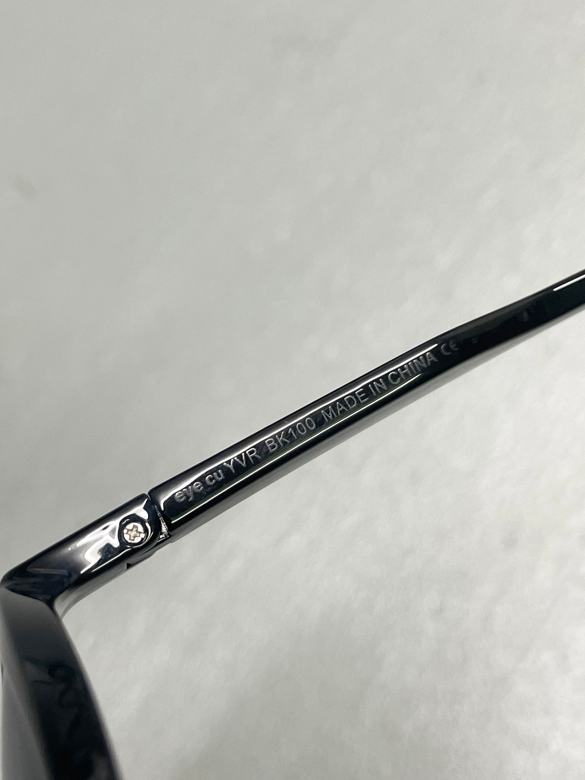 YVR BK100 (FULL BLACK)