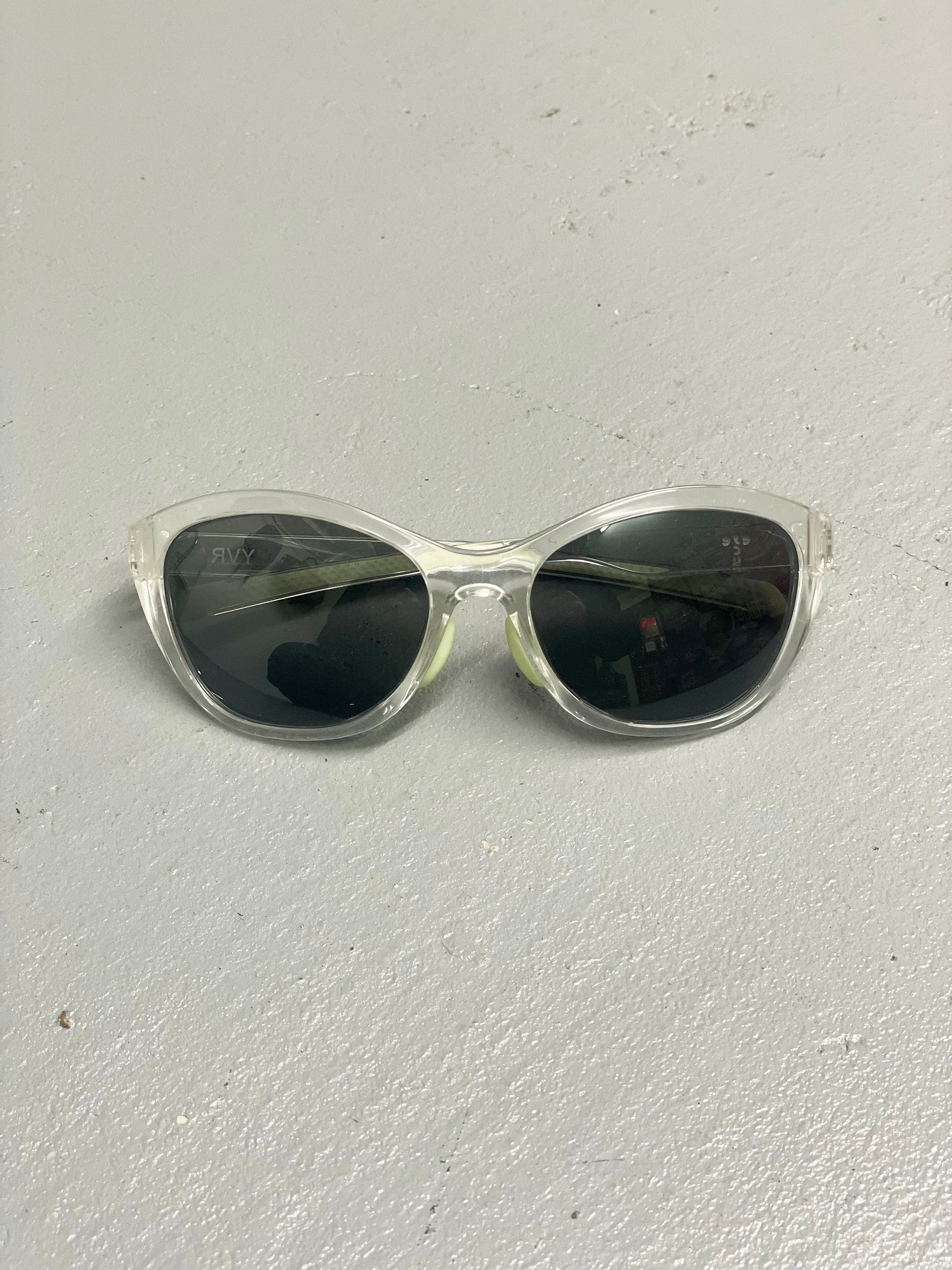 YVR CL100 (CLEAR)